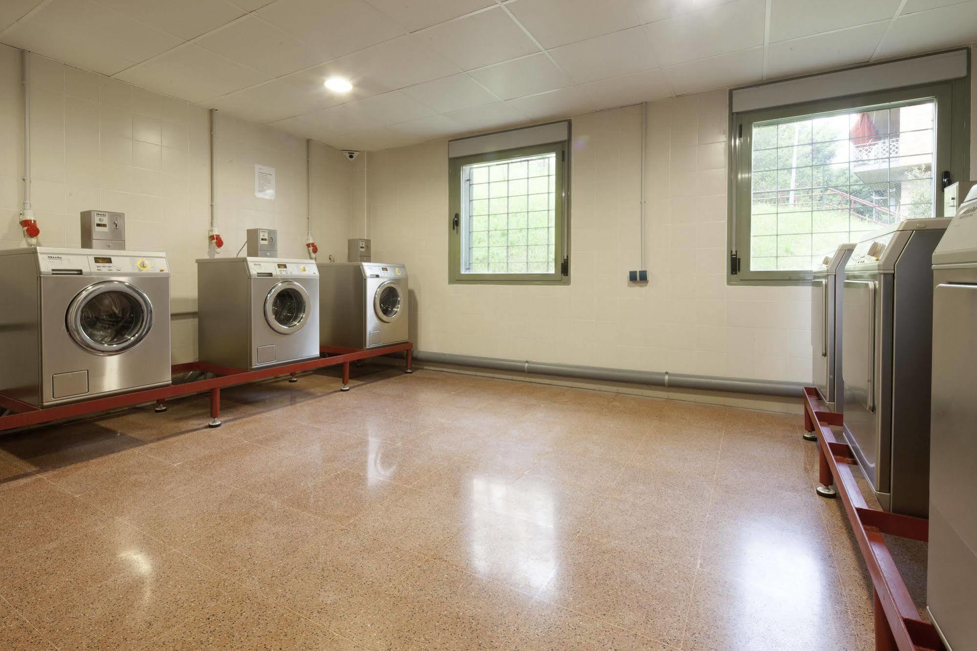Residencia Universitaria Resa Manuel Agud Querol San Sebastian Ngoại thất bức ảnh