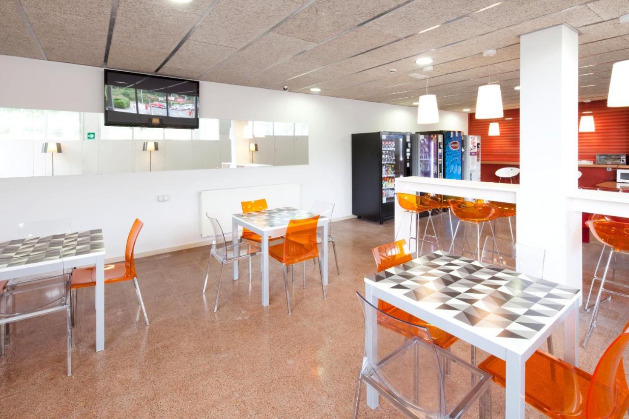 Residencia Universitaria Resa Manuel Agud Querol San Sebastian Ngoại thất bức ảnh